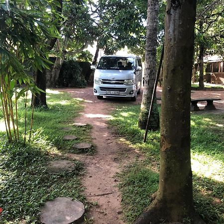 Sylvester Villa Hostel Negombo Dış mekan fotoğraf